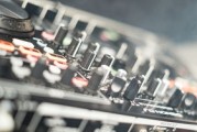 深入了解SCSI设备，技术、应用与维护指南