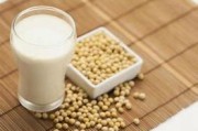 **喝豆浆与癌症预防科学解析与癌症成因探讨**