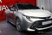 丰田新能源电动轿车