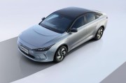 全尺寸新能源suv