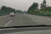 低速行驶时有规律的嗡嗡声 汽车高速上噪音很大是怎么回事