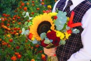 四年级学生轻松绘制科技生活之美
