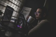 深入解析002558股票，投资价值与市场动态