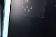 电脑开不开机一直黑屏风扇转键盘不亮
