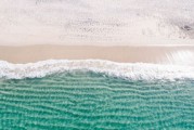 百万踏浪，探索海洋经济的无限潜力