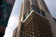 上海爱建，城市发展与社会责任的典范