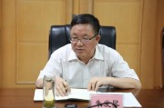 卧龙电气刘栋良