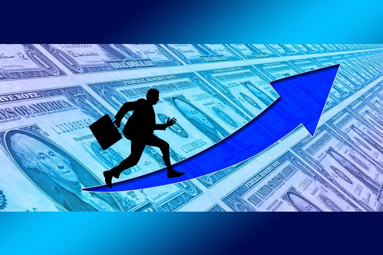 拜登退选，再次揭示美国政治的沉重现实