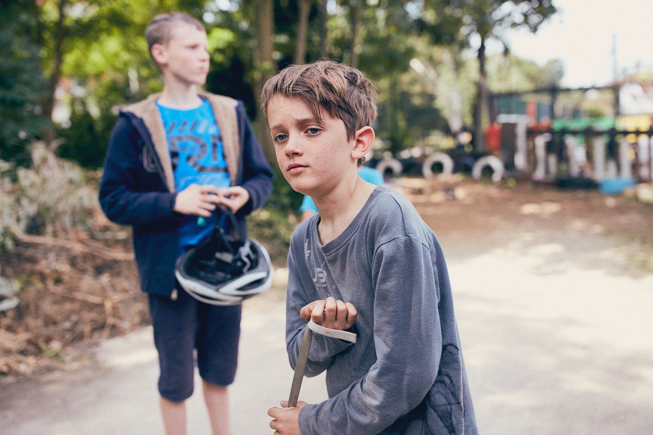 女子摄影难题,儿子变身摄影救星——一次家庭摄影的温馨故事 女子摄影难题,儿子变身摄影救星——一次家庭摄影的温馨故事