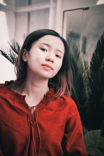 金晨在熟人局中展现真实自我,放得开的魅力与风采 金晨在熟人局中展现真实自我,放得开的魅力与风采