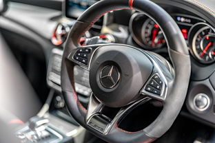 小米SU7轿车惊艳市场,十月交付两万辆引领新潮流 小米SU7轿车惊艳市场,十月交付两万辆引领新潮流