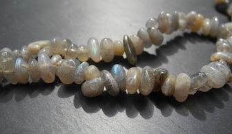 蓝宝石价格大揭秘—从珠宝到科技，一颗石头的身价之旅