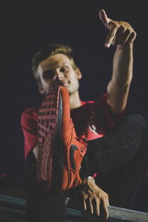 炎亚纶的夏天，一场属于青春与热情的季节盛宴